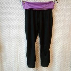 High Energie athletic capri's